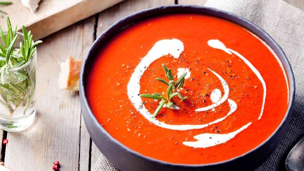 شوربة طماطم كريمية